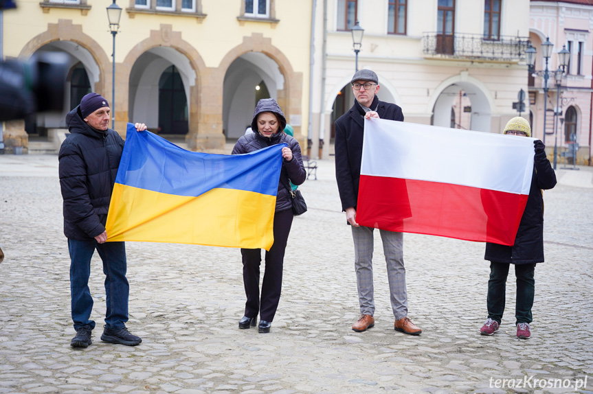 Garstka ludzi, wyraźny sygnał. Krosno solidarne z Ukrainą