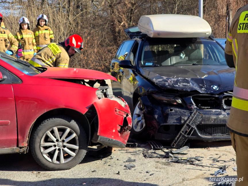 Kolizja BMW i Volkswagena w Krośnie