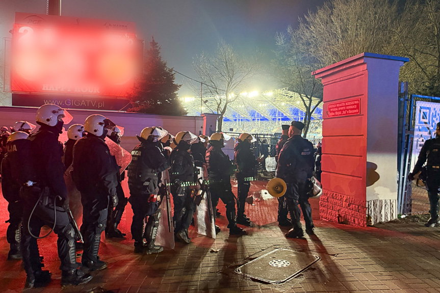 Mecz pod specjalnym nadzorem policji
