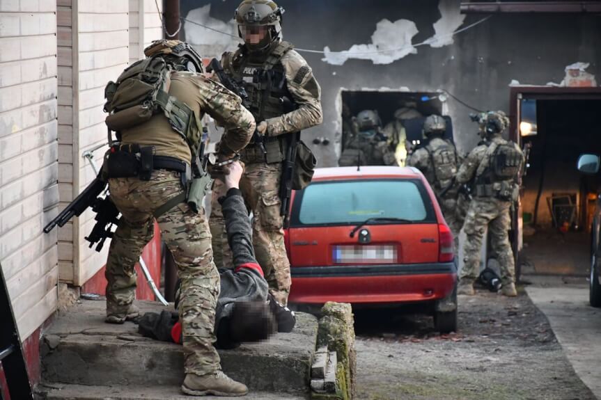 Policyjni kontrterroryści w akcji w Jaśle i gminie Tarnowiec