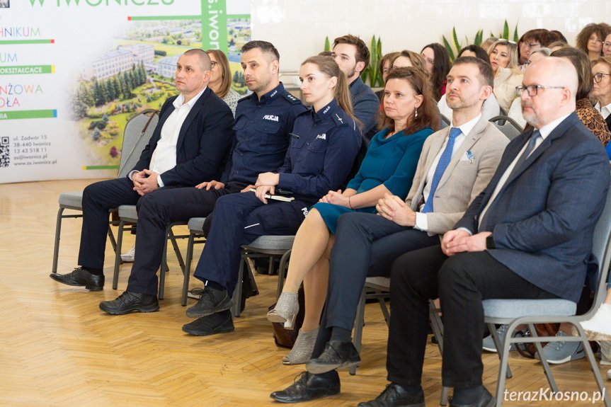 Zabrakło miejsc, nie zabrakło troski. Powiatowa konferencja o zdrowiu psychicznym młodzieży