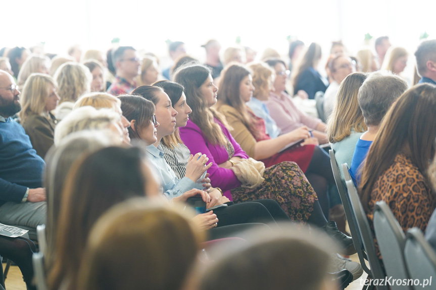 Zabrakło miejsc, nie zabrakło troski. Powiatowa konferencja o zdrowiu psychicznym młodzieży