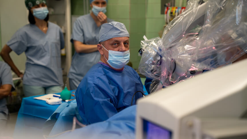 Nowoczesna operacja słuchu w USK w Rzeszowie. Wszczepiono pierwszy implant ślimakowy