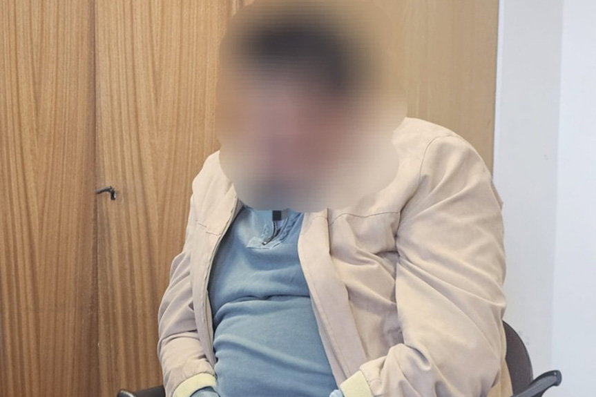 Sprzedawali koce i okradali seniorów - wpadli po serii przestępstw