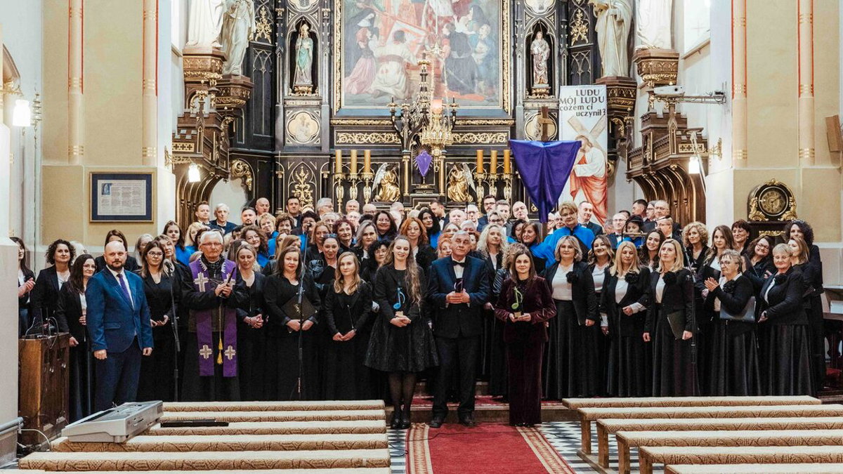 Trzy chóry, jedna scena - wielkopostny koncert, który poruszył serca słuchaczy