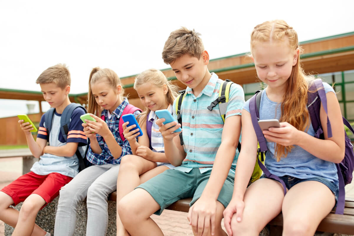 Od 1 września wejdzie zakaz używania telefonów w szkołach podstawowych