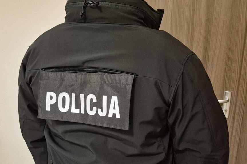 Narkotyki w domu 33-latka. Czterech mężczyzn zatrzymanych