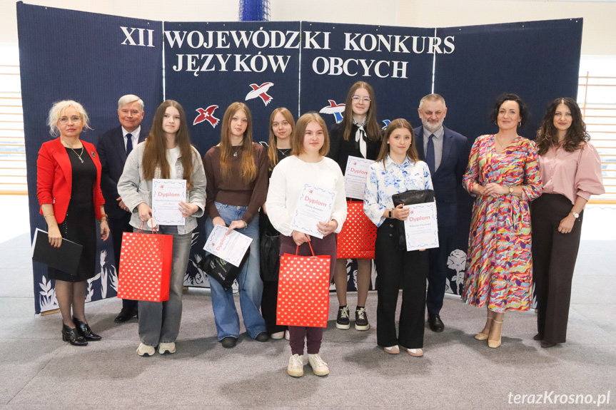 Gala w II LO w Krośnie. Promocja języka francuskiego i niemieckiego [ZDJĘCIA]