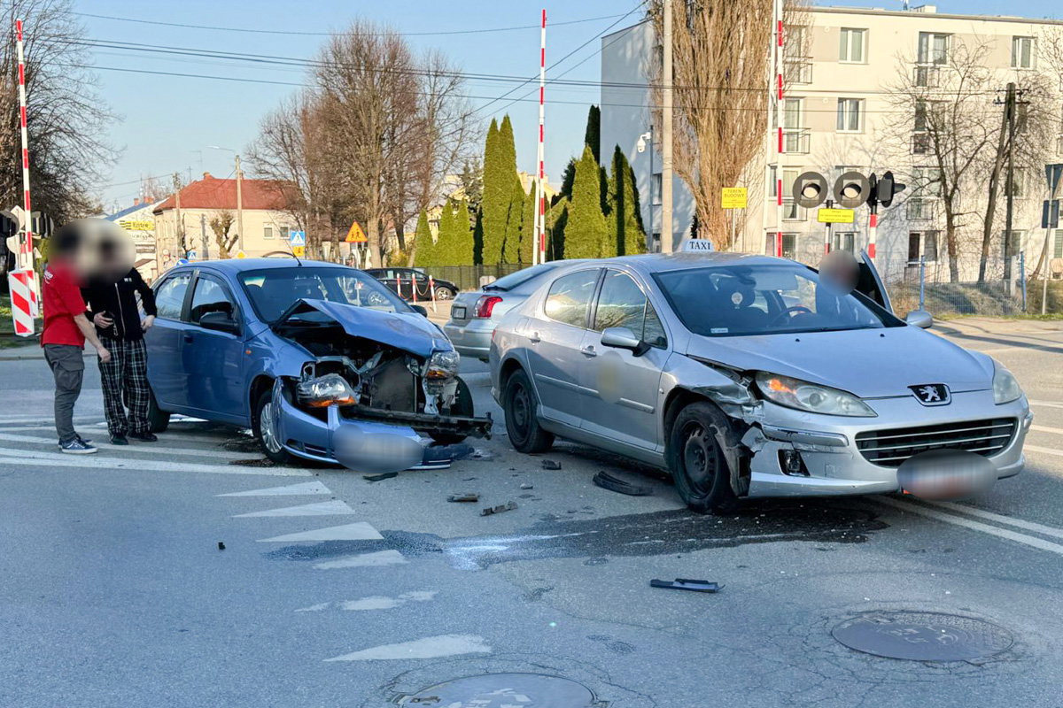 Zderzenie samochodów na Czajkowskiego