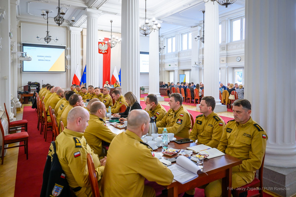 Narada w Podkarpackim Urzędzie Wojewódzkim o zagrożeniach