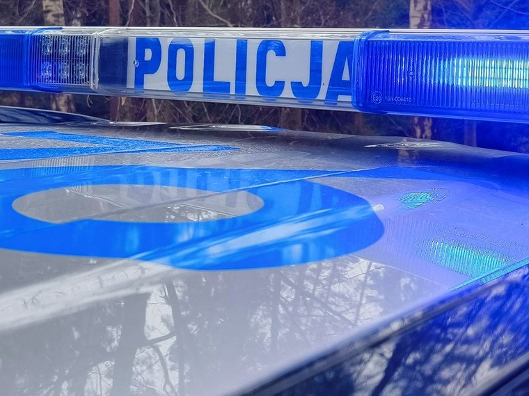 15-latek podszywał się pod policję i odbierał pieniądze od starszych osób