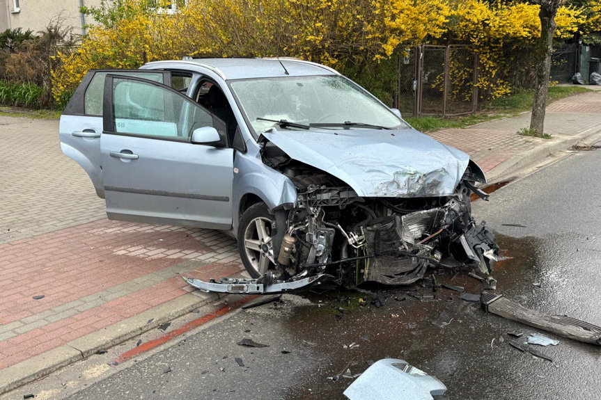 Krosno. Zderzenie aut w poniedziałkowe popołudnie