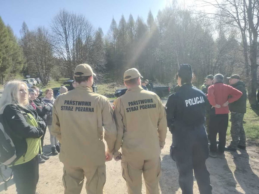 Wspólna inicjatywa w Bieszczadach. Policjanci wsparli leśników