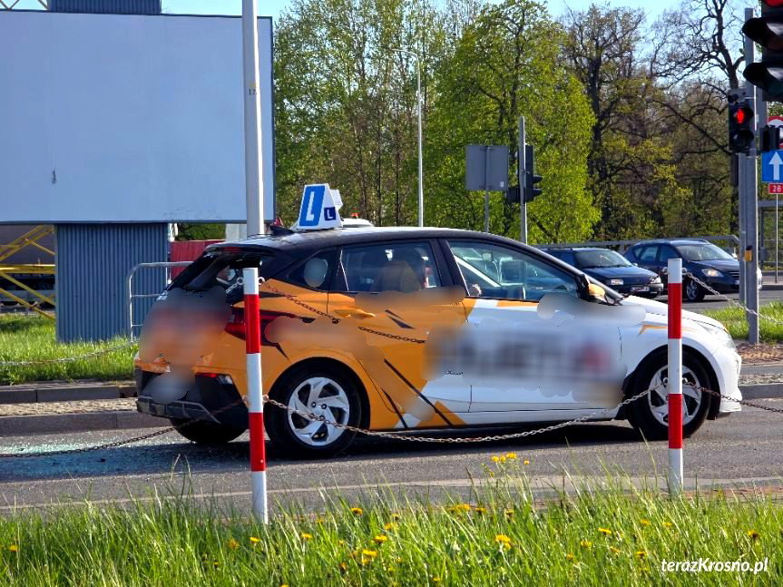 Krosno. Zderzenie dwóch samochodów na skrzyżowaniu