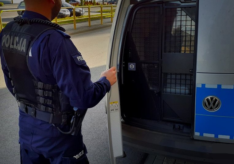 43-latek poszukiwany listem gończym zatrzymany przez policjantów