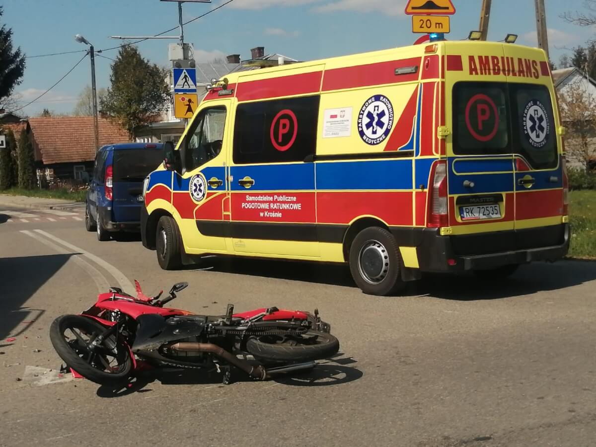 Kolizja w Bziance. Poszkodowany motocyklista