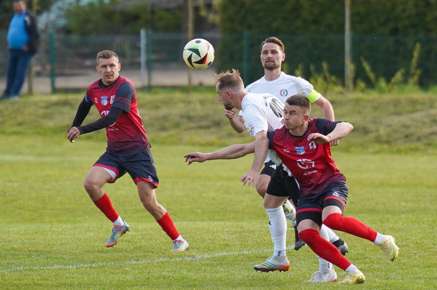 Karny w 77. minucie przesądził o losach derbów w Kopytowej