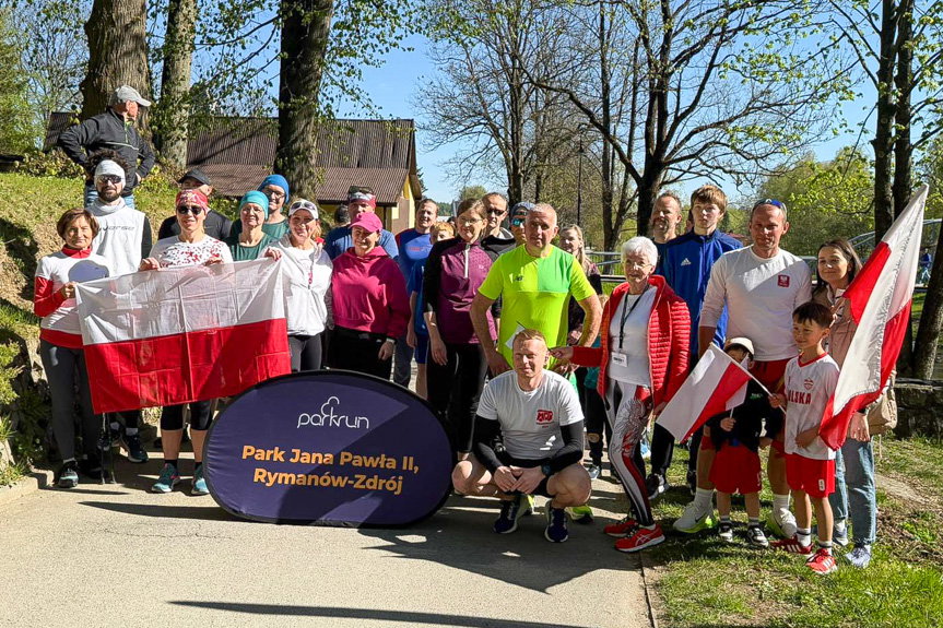 Parkrun w Rymanowie-Zdroju w biało-czerwonych barwach