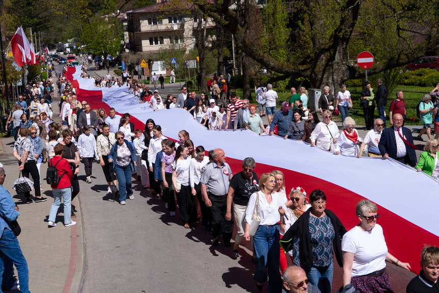 Iwonicz-Zdrój w narodowych barwach. Obchody Święta Konstytucji 3 maja