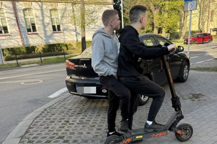 Policja szuka kierującego hulajnogą po zdarzeniu w Rzeszowie