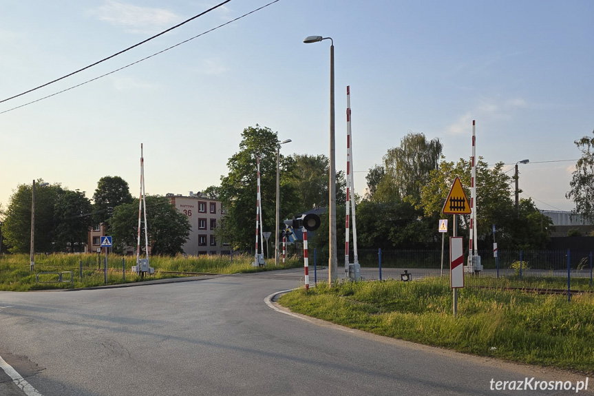 Wielkie utrudnienia w Krośnie. Pięć przejazdów kolejowych zostanie zamkniętych