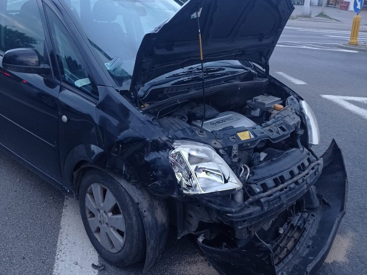 Zignorował czerwone światło. Groźny wypadek na skrzyżowaniu w Przeworsku