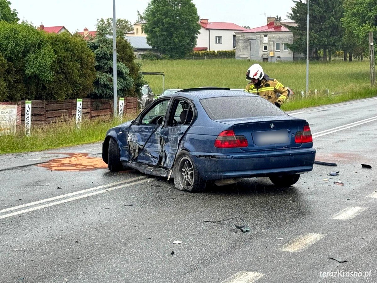 Zderzenie trzech samochodów w Iwoniczu