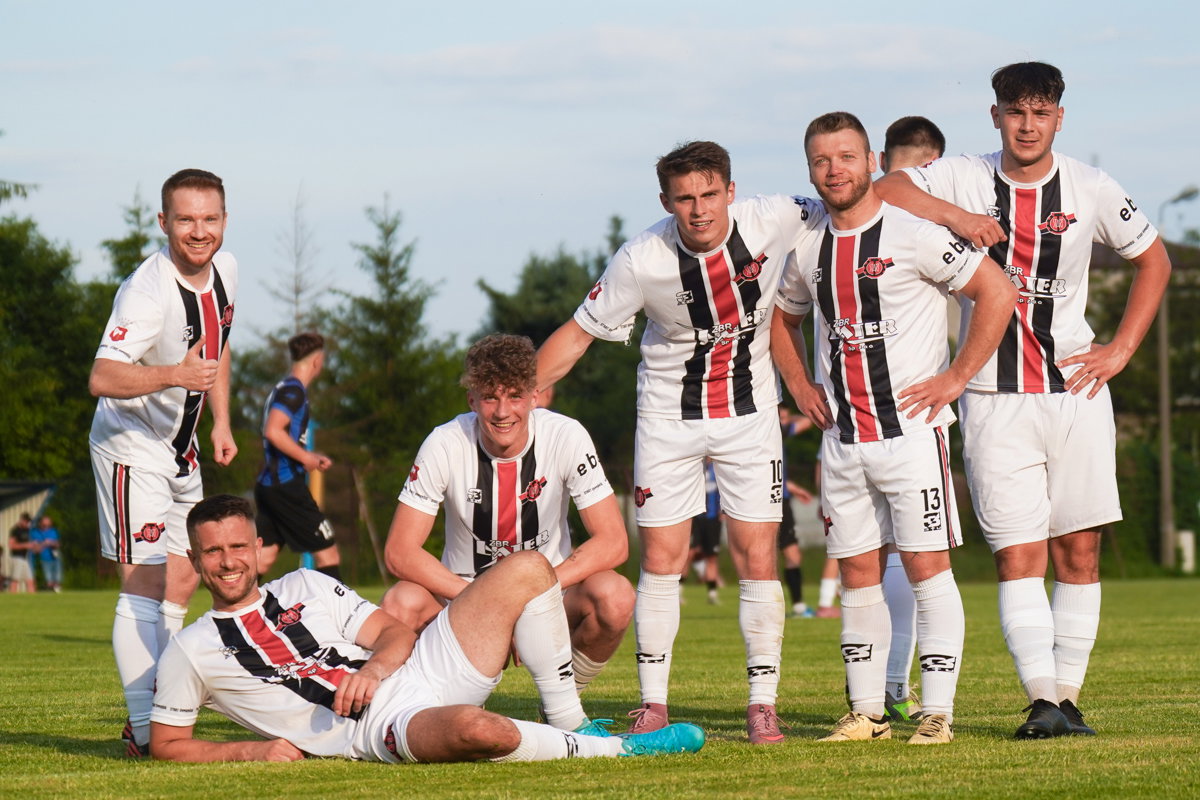 Futbolowe szaleństwo w Jedliczu - mecz, który miał dwa oblicza