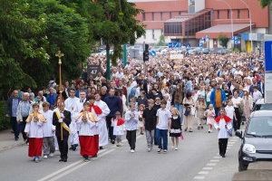 Boże Ciało w Krośnie. Procesja przeszła ulicami miasta
