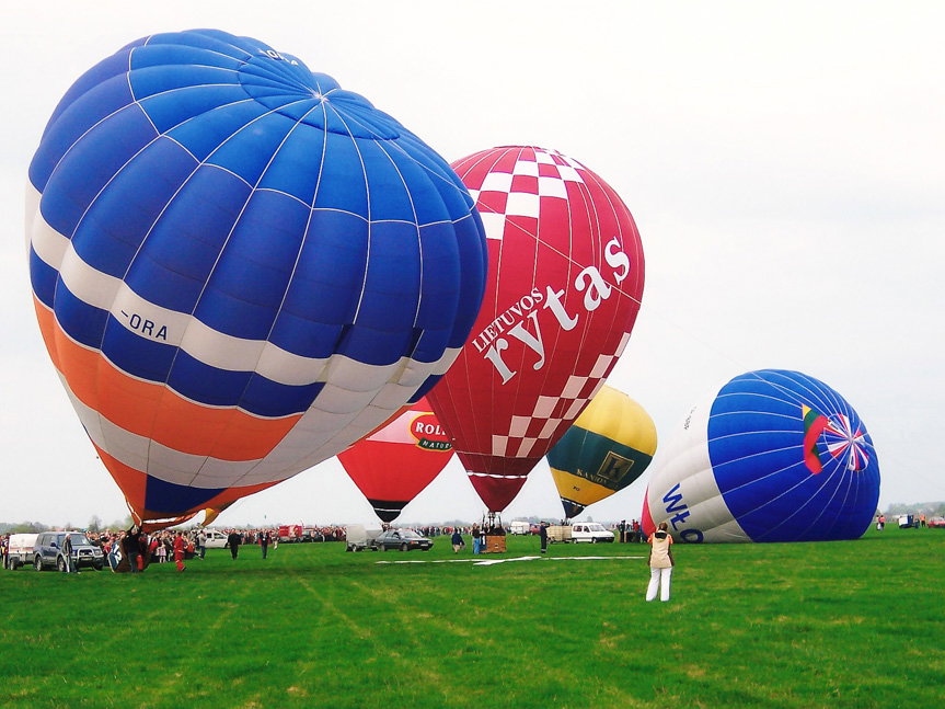 Górskie Zawody Balonowe w Krośnie. Zobacz zdjęcia z 2006 roku [ZDJĘCIA]
