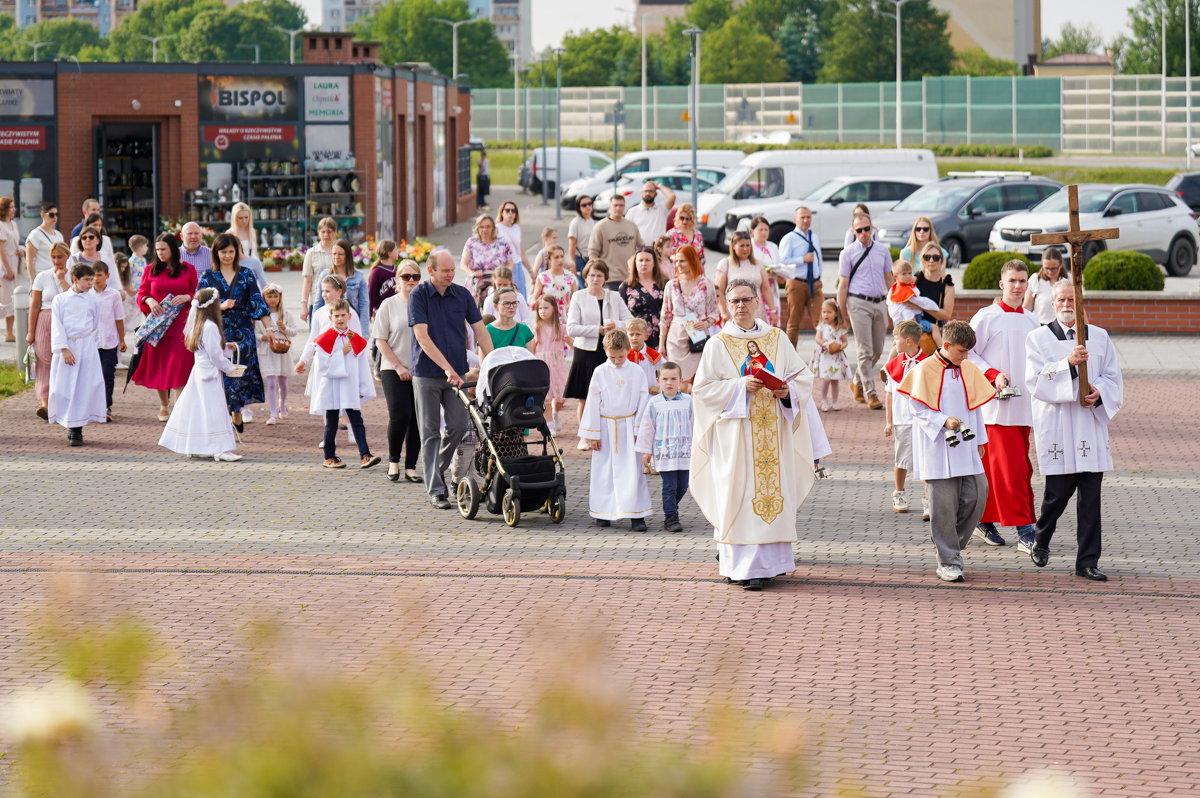 Procesja Bożego Ciała. Od Sanktuarium po Krzyż Papieski
