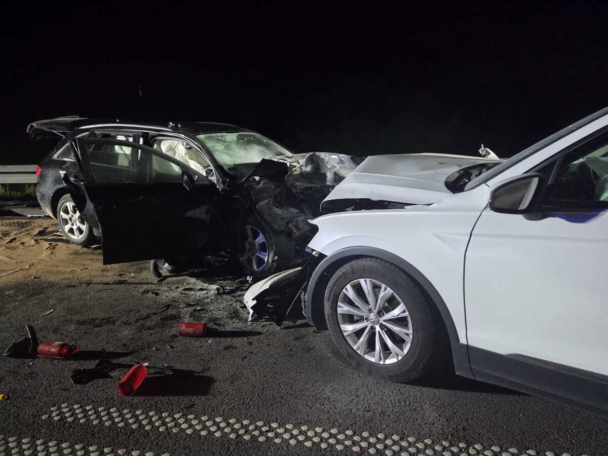 Czołowe zderzenie na obwodnicy Stalowej Woli. Sześć osób trafiło do szpitala