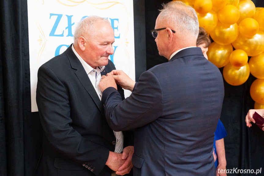 Złote Gody w gminie Korczyna. Jubilaci uhonorowani medalami od Prezydenta RP