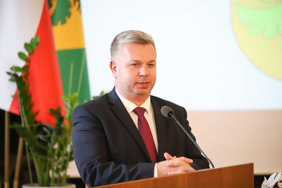 Burmistrz gminy Jedlicza z absolutorium i wotum zaufania