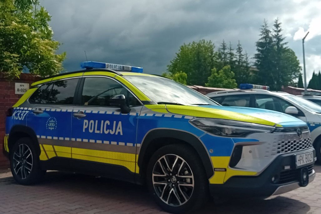 Stracił kontrolę nad autem i wylądował w przydrożnym rowie