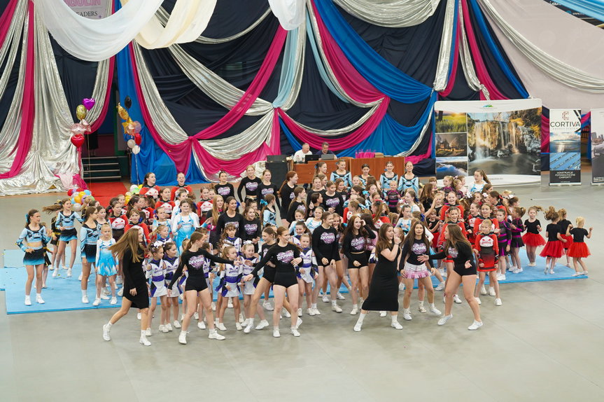 Wielkie show w hali MOSiR! Akademia Fragolin Cheerleaders podsumowała udany sezon