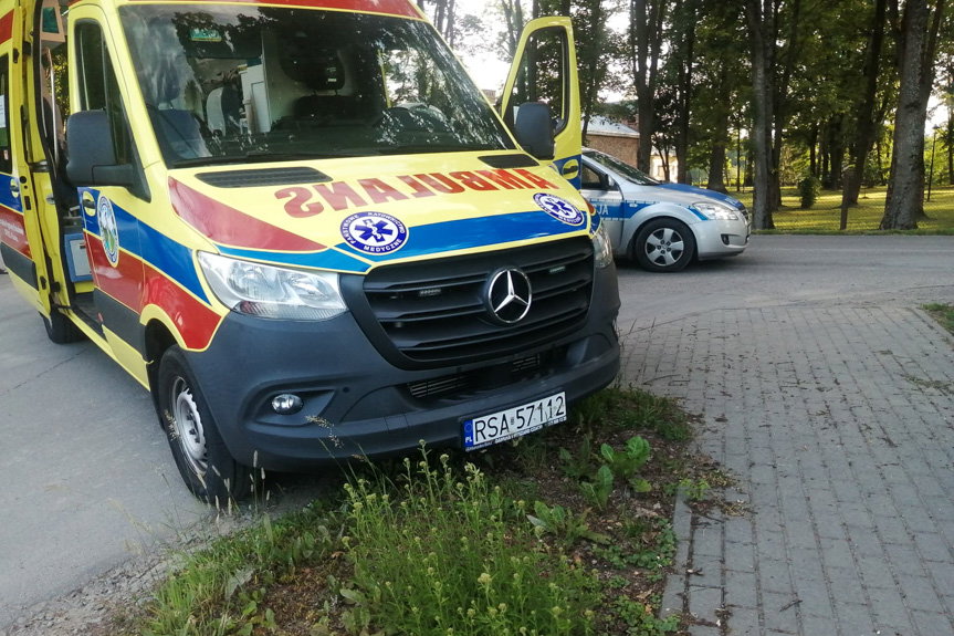 Potrącił policjanta i uciekł. Mieszkaniec powiatu krośnieńskiego zatrzymany w Krośnie