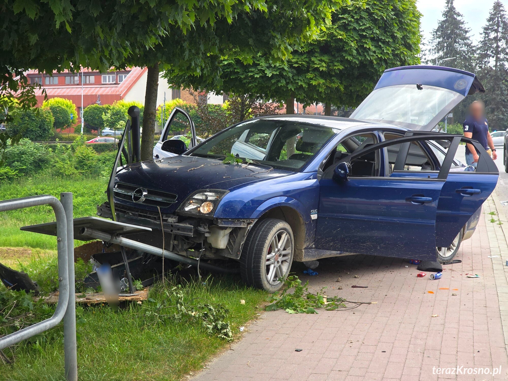 Areszt dla recydywisty, który mimo zakazu sądowego wielokrotnie siadał za kierownicą