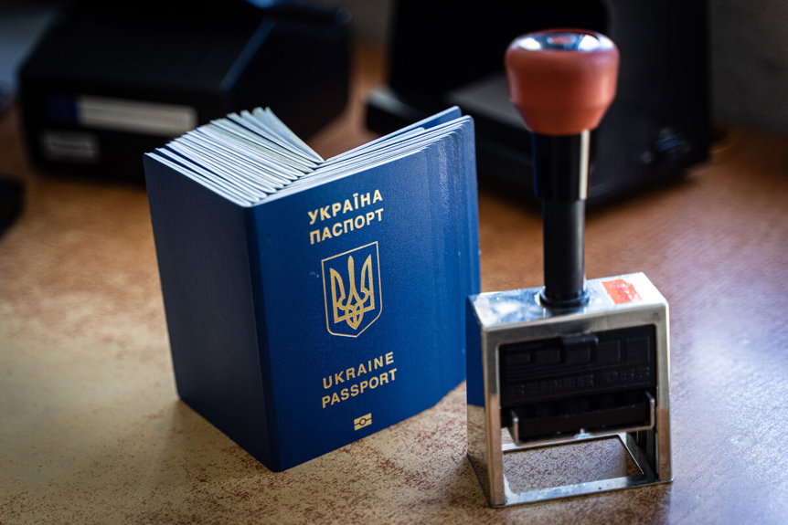 Obywatelka Ukrainy zatrzymana w Medyce - w paszporcie miała fałszywe stemple