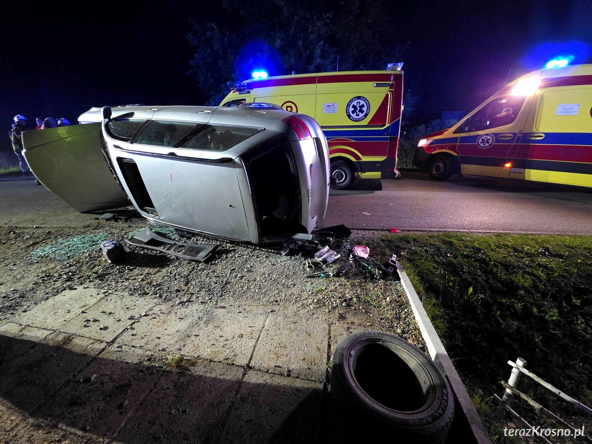 Audi na boku. Nocny wypadek w Wojaszówce