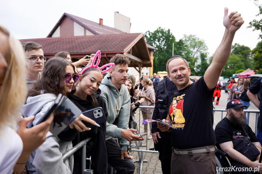 "Weselny Pyton" i "Miłość w Zakopanem" na żywo. Sławomir wystąpił na Dniach Jedlicza 2026