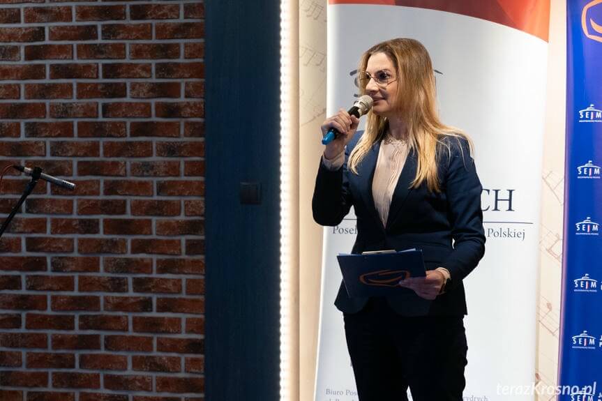 "Czy dorośli do odpowiedzialności?" Poseł Joanna Frydrych uderza w krośnieńskich radnych