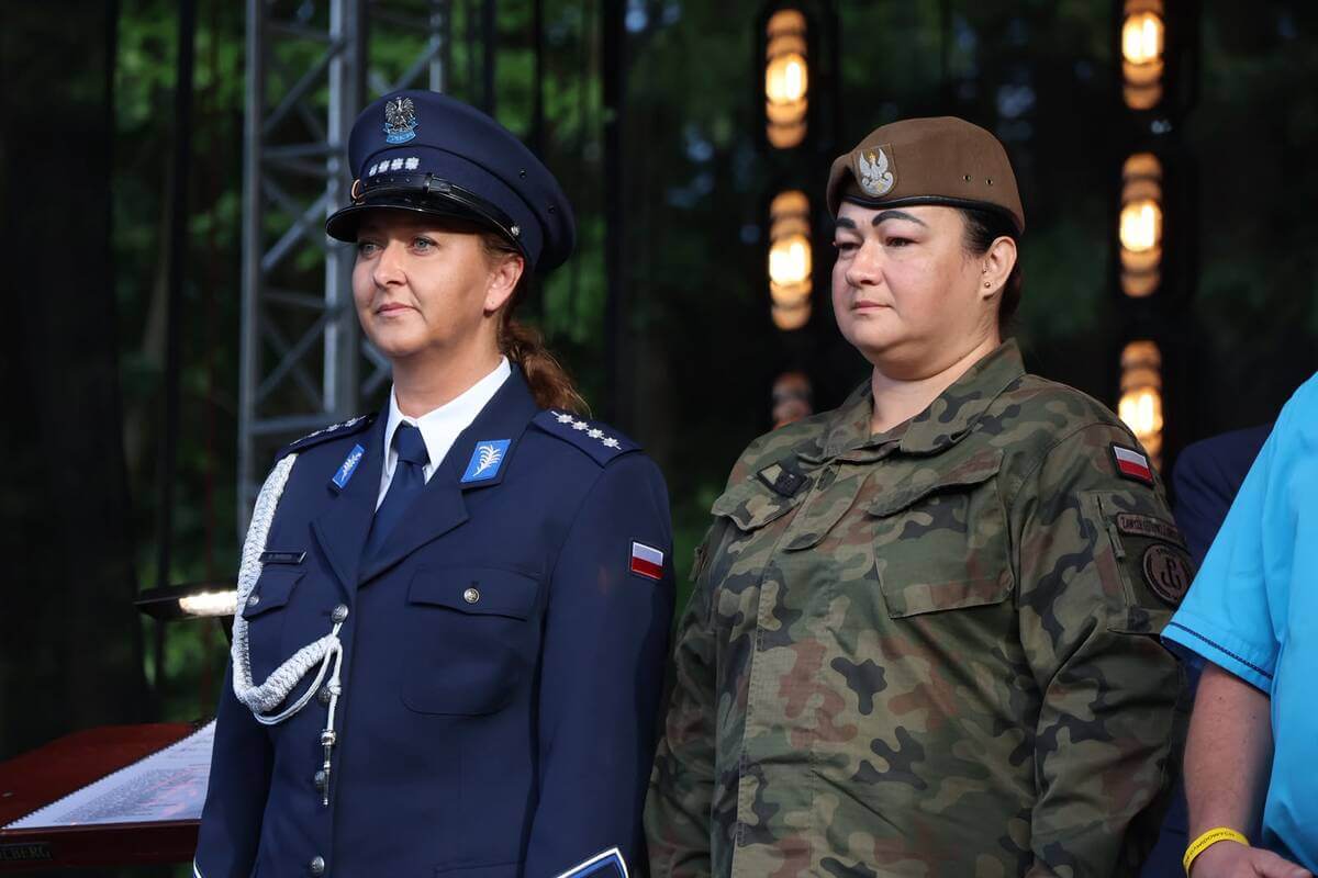Policjantka z Tarnobrzega odebrała medal za uratowanie 51-latka