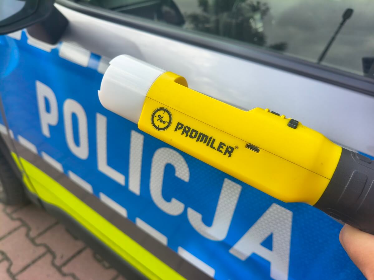Policjanci wyeliminowali z ruchu kierowcę po alkoholu