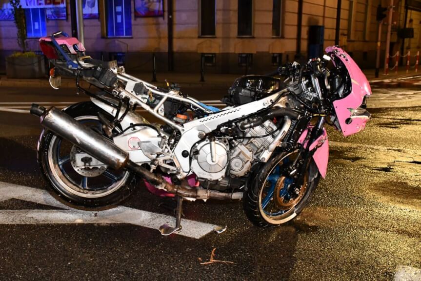 Zderzenie Audi z motocyklem w Jarosławiu. Ranny 28-latek