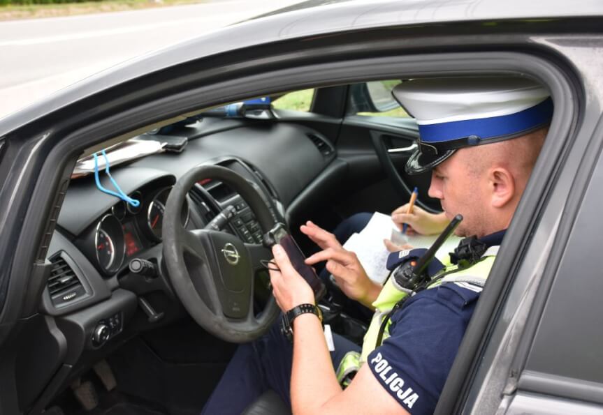 Więcej kontroli na drogach i w miejscach wypoczynku