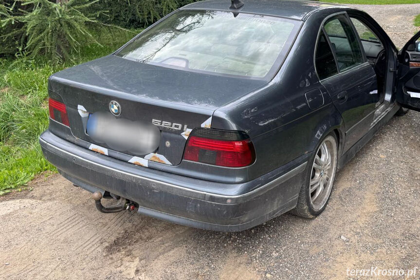 Kompletnie pijany kierował BMW