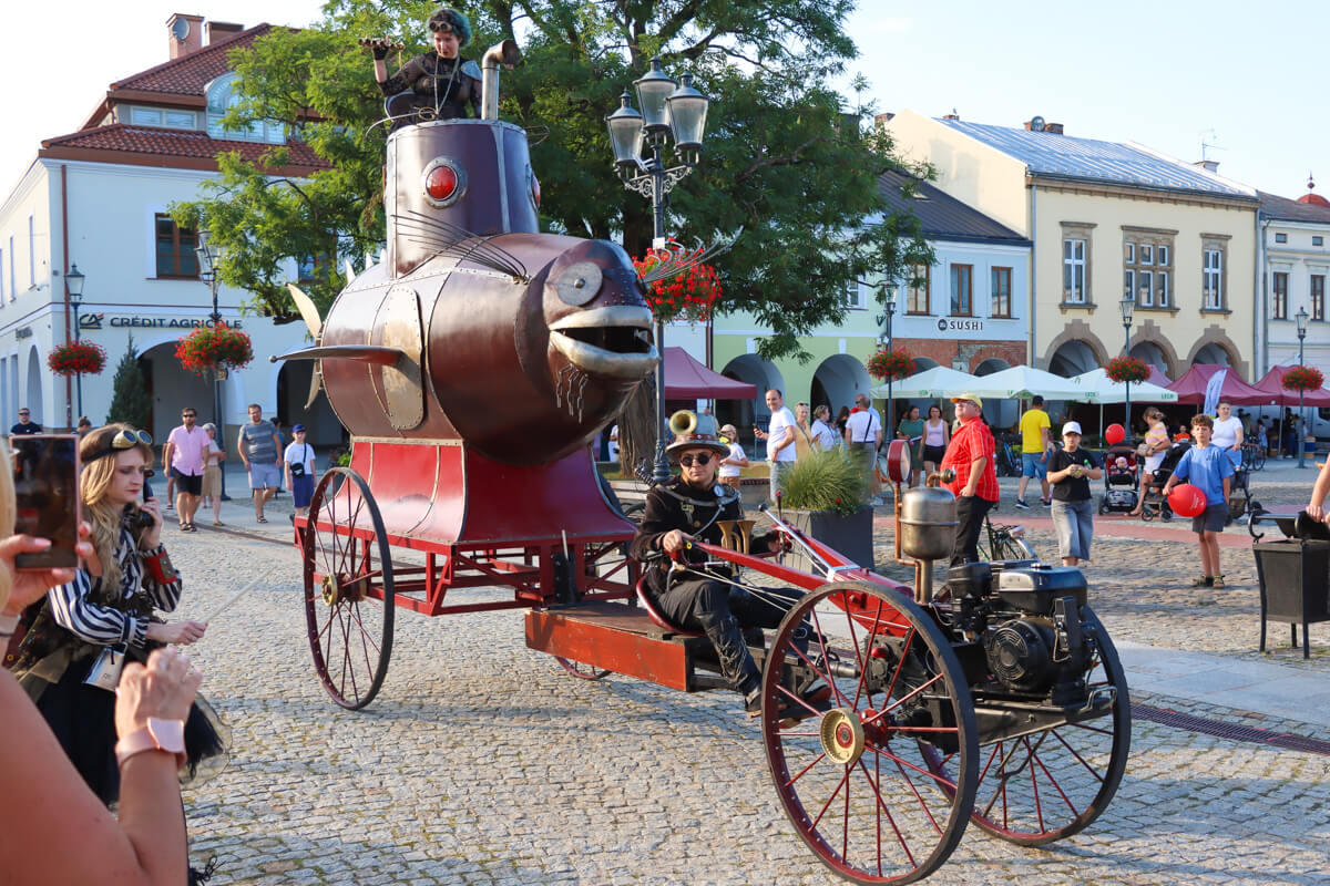 Świet(l)ne Miasto Krosno: Dziedzictwo Ignacego Łukasiewicza i współczesne technologie [ZDJĘCIA]