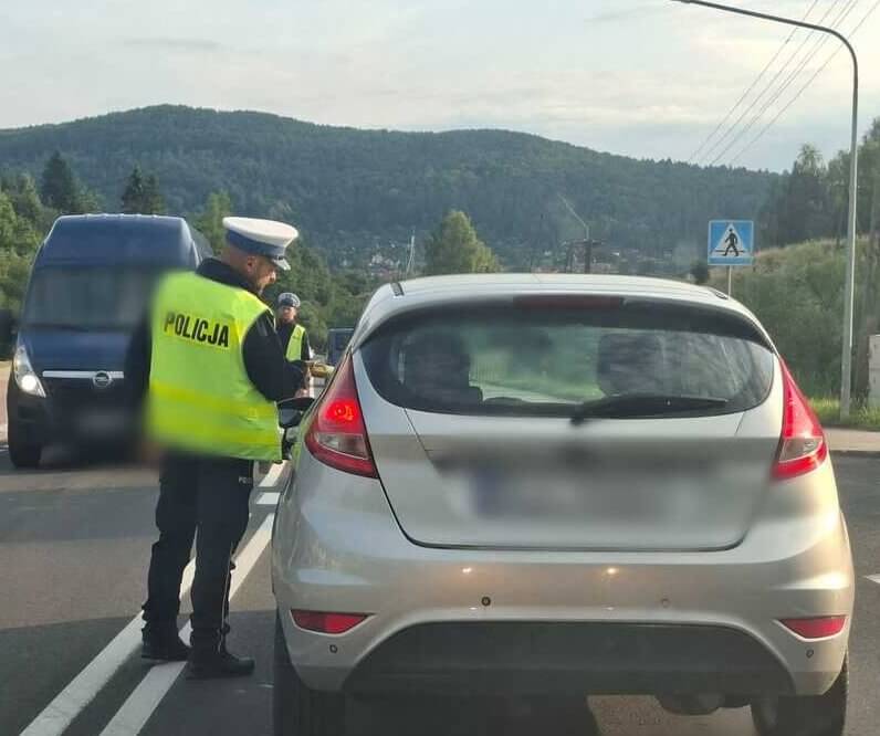 Trzeźwy poranek na drogach. Wpadła 45-letnia kierująca