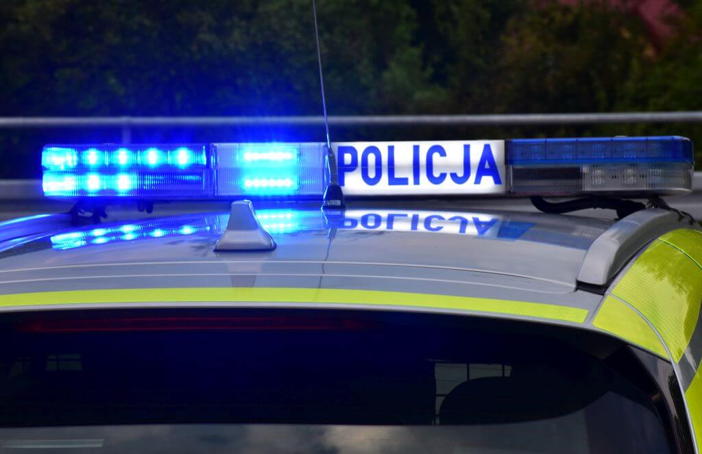Ciągnik z naczepą jechał zygzakiem. Alkomat pokazał u 38-latka blisko 3 promile